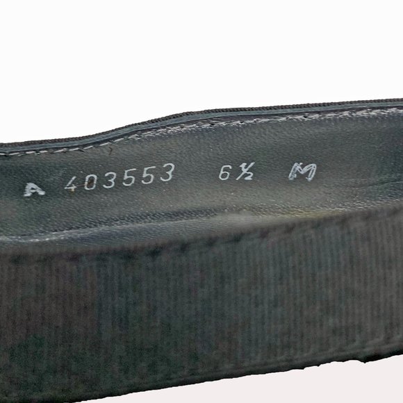 STUART WEITZMAN‎ 403553 Suede Elastic Criss-Cross Pumps - Picture 10 of 11